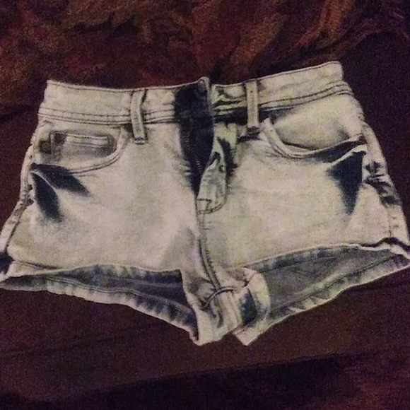 Shorts - Picture 2 of 2